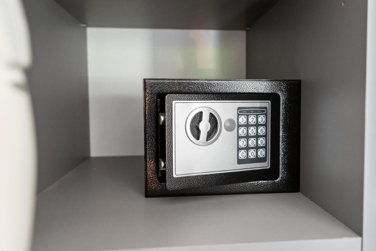 Self Check-In Apartment With Jacuzzi Mostar Exterior photo